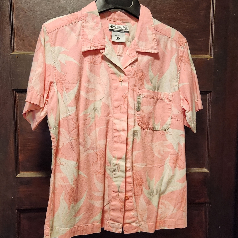 Columbia Hawaiian Print shirt